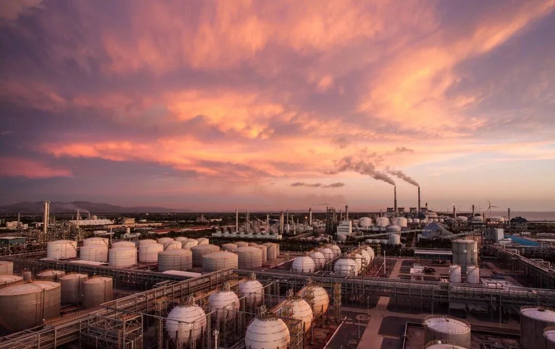 但因行业整体盈利承压