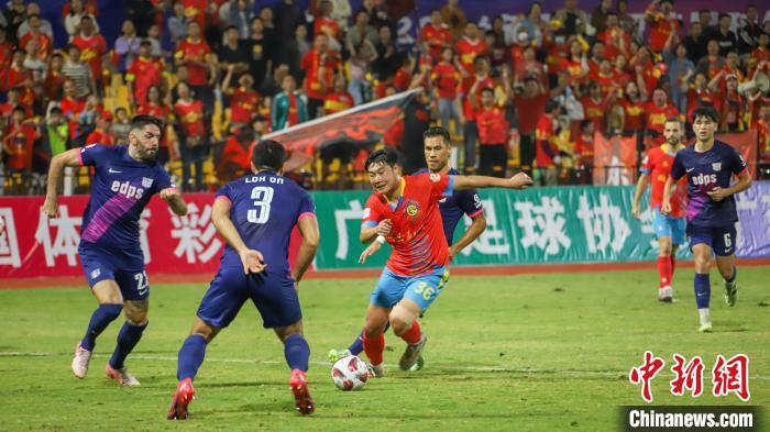 2024桂港职业足球俱乐部友谊赛在广西百色平果举