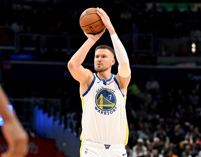 湖人逆转火箭登顶西部第三 鹈鹕独行侠排名互换