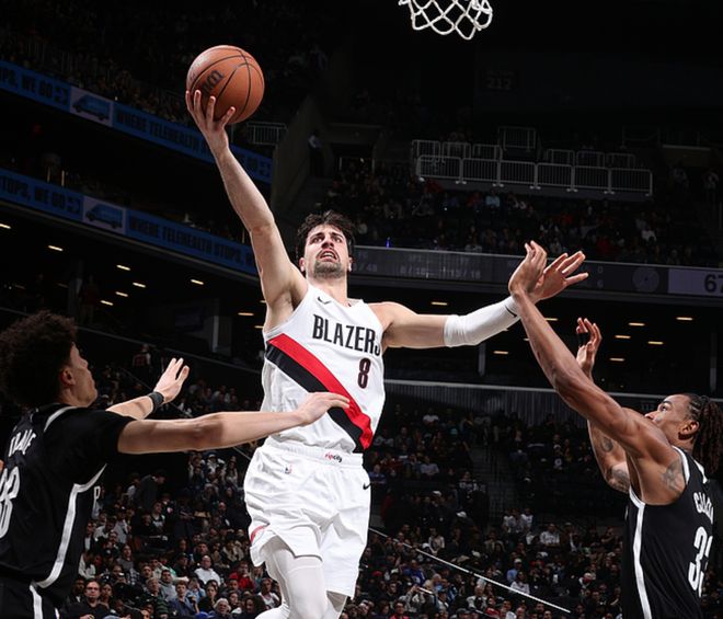 湖人逆转火箭登顶西部第三 鹈鹕独行侠排名互换