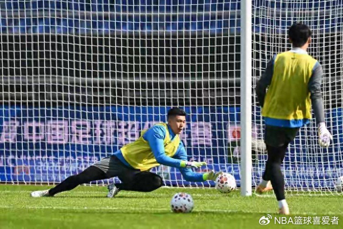 国足阵容调整引热议 签证因素成关键变量