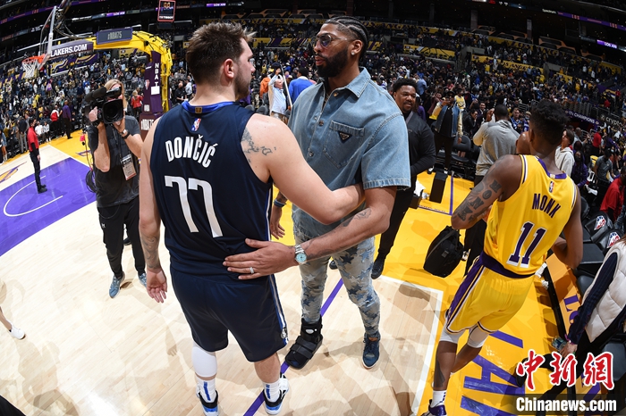 美媒曝出罕见三方交易:东契奇加盟湖人、戴维