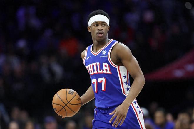 新秀埃奇库姆季后赛首秀砍30+10 76人爆冷掀翻绿军