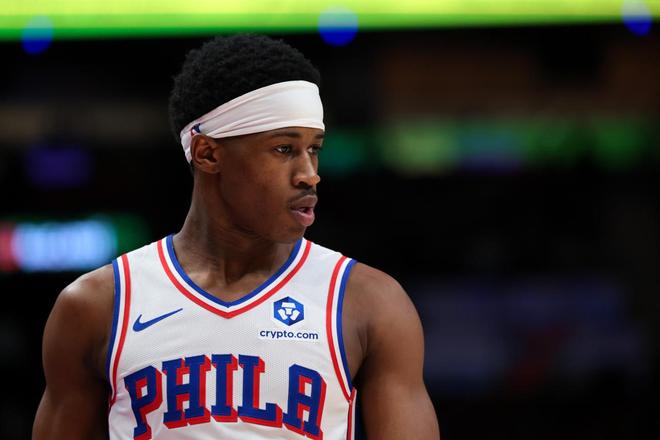 新秀埃奇库姆季后赛首秀砍30+10 76人爆冷掀翻绿军